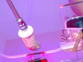 hyliebloom Live Webcam on CamSoda