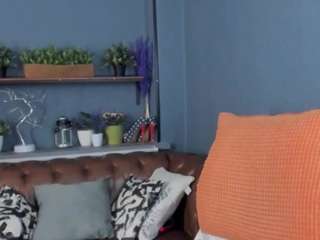 jesicafoxi Live Webcam on CamSoda