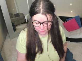 kira-yoon live webcam show