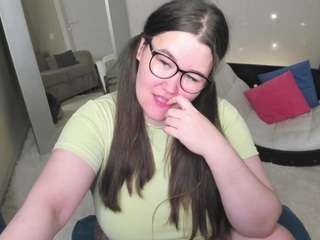 kira-yoon live webcam show