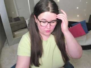 kira-yoon live webcam show