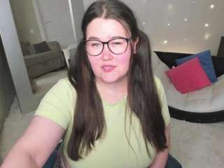kira-yoon live webcam show