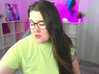 Kira live webcam show
