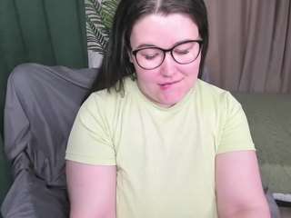 Kira live webcam show