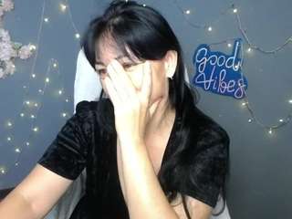 LiluGrants live webcam show