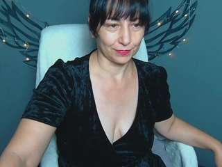 LiluGrants live webcam show