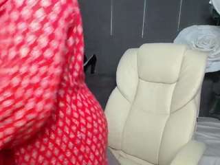 Live cam show with LiluGrants