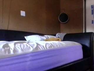 nastythaughts85 webcam model