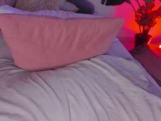 Image 1 of sweet-booty, female webcam model,  years old, on live webcam