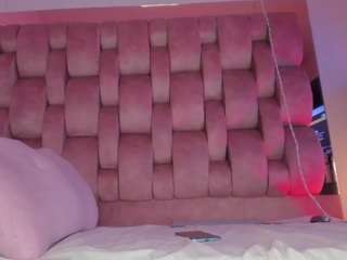sweet-booty webcam model