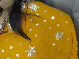 indiansissychubby's Live Sex Cam Show