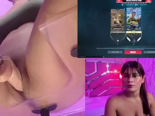 SaraHillGames's Live Sex Cam Show