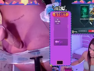 SaraHillGames's Live Sex Cam Show