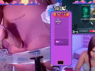 SaraHillGames's Live Sex Cam Show
