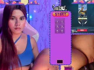 SaraHillGames's Live Sex Cam Show