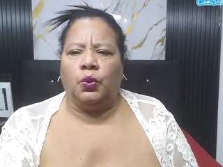 shanttal0272 live webcam show