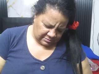 shanttal0272 live webcam show