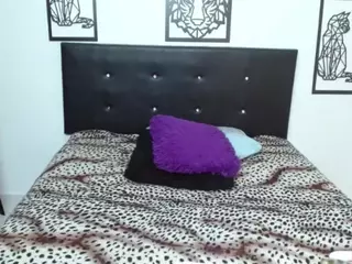shanttal's Live Sex Cam Show