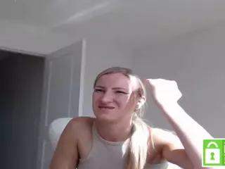 marriedmaddison's Live Sex Cam Show