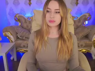 LinaNight's Live Sex Cam Show