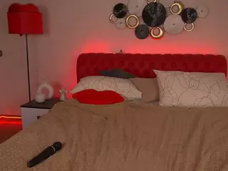 LinaNight's Live Sex Cam Show