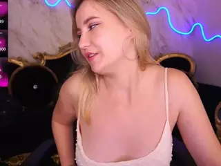 SofieBloom's Live Sex Cam Show