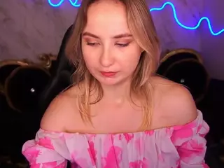 SofieBloom's Live Sex Cam Show