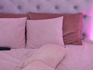 gracehotdavies live cam profile