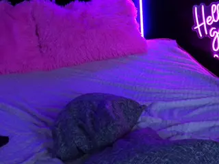 GraceHotDavies's Live Sex Cam Show