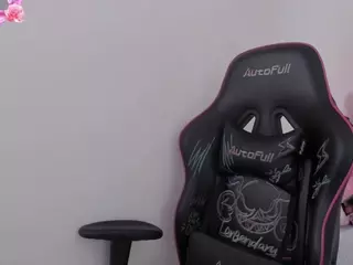 lilithnoahh's Live Sex Cam Show