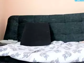 Selene-32's Live Sex Cam Show