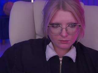 This model is live right now. cooltatiss