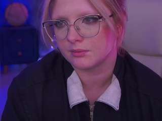 Эта модель сейчас онлайн. cooltatiss