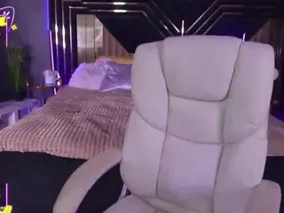 CoolTatiss's Live Sex Cam Show