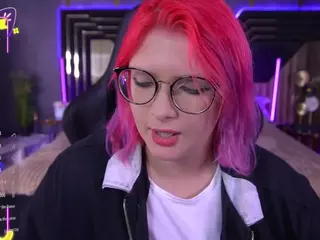 CoolTatiss's Live Sex Cam Show