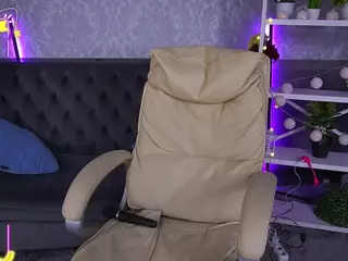 CoolTatiss's Live Sex Cam Show