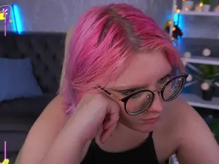CoolTatiss's Live Sex Cam Show