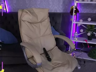CoolTatiss's Live Sex Cam Show
