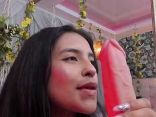 elena-salvatore Live Webcam on CamSoda