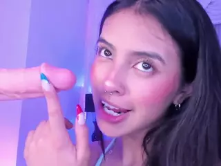 Elena Salvatore's Live Sex Cam Show