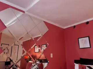olivia-hofmann's Live Sex Cam Show