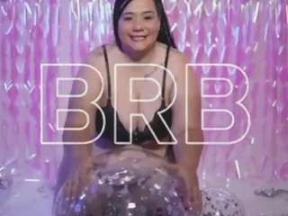 andrea-curvy1 webcam