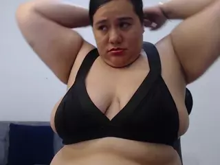 Andrea-curvy1's Live Sex Cam Show