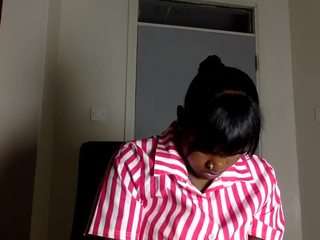 freaky-african-babe webcam
