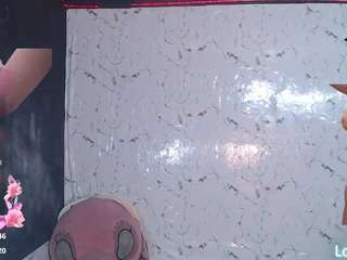 nahomyxxx's CamSoda show and profile