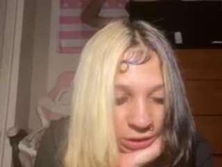 universethadon's CamSoda show and profile