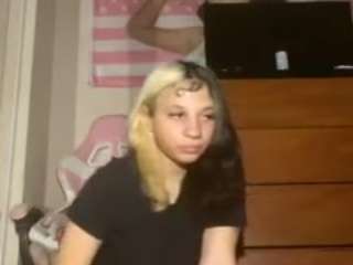 universethadon's CamSoda show and profile