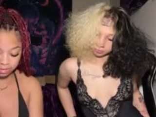 universethadon Live Webcam on CamSoda