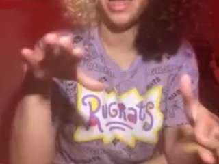 Live webcam model universethadon on Soda Cams