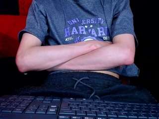 thyagoboyrag webcam model